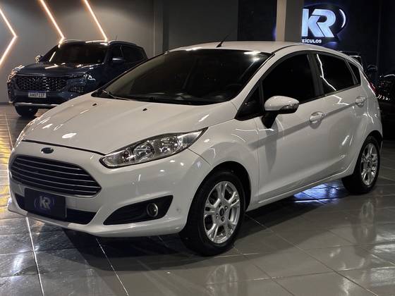 FORD FIESTA 1.6 SE HATCH 16V FLEX 4P POWERSHIFT FORD FIESTA 1.6 SE HATCH 16V FLEX 4P POWERSHIFT